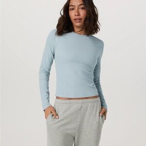 Vuori Long Sleeve Pose Crew: Blue Haze
